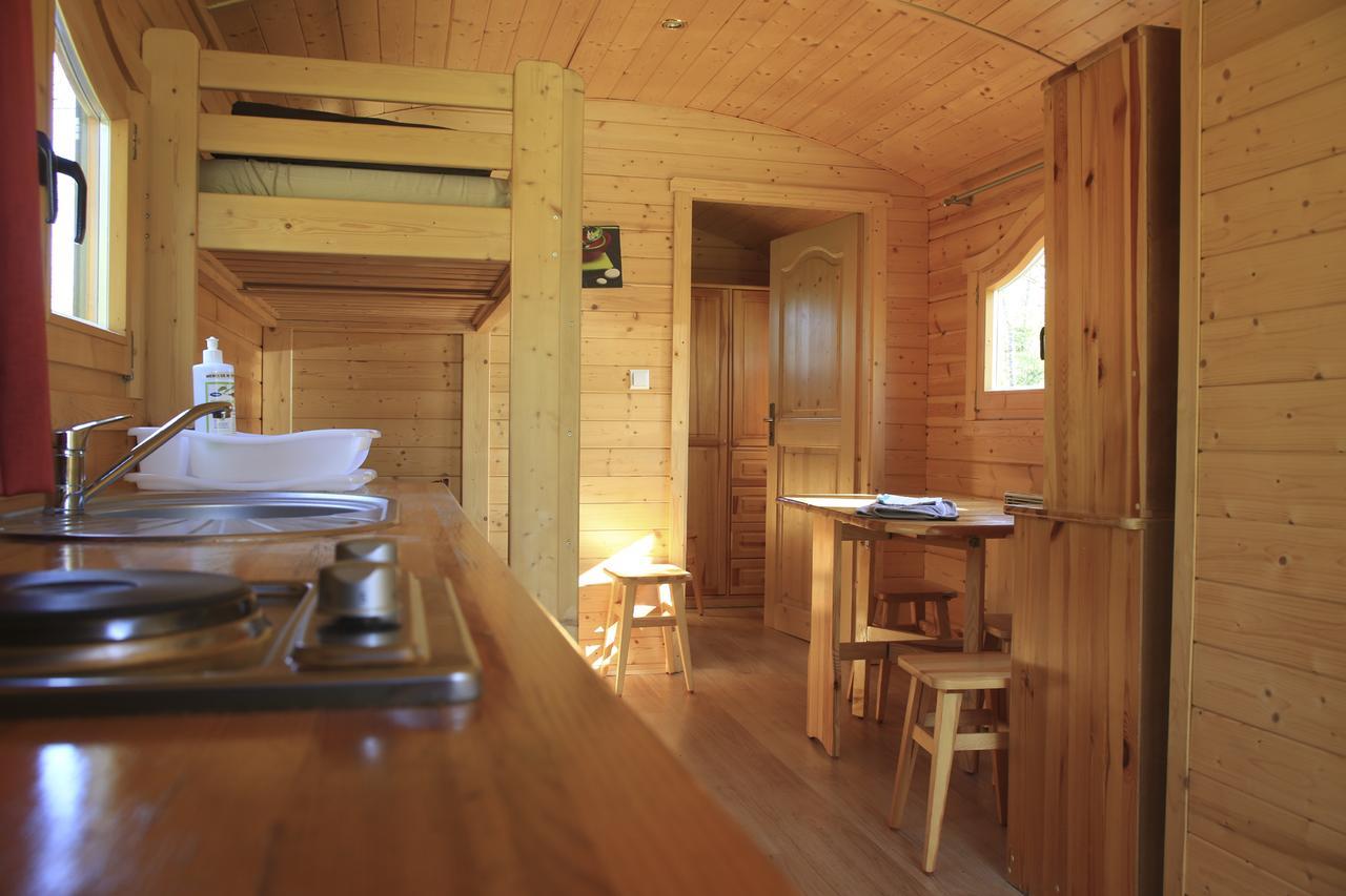Roulottes De Bois Le Roi Villa Dış mekan fotoğraf